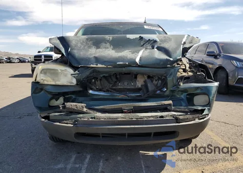 2005 Saturn Relay 2 z USA, uszkodzony, nr VIN 5GZDV03L85D307374